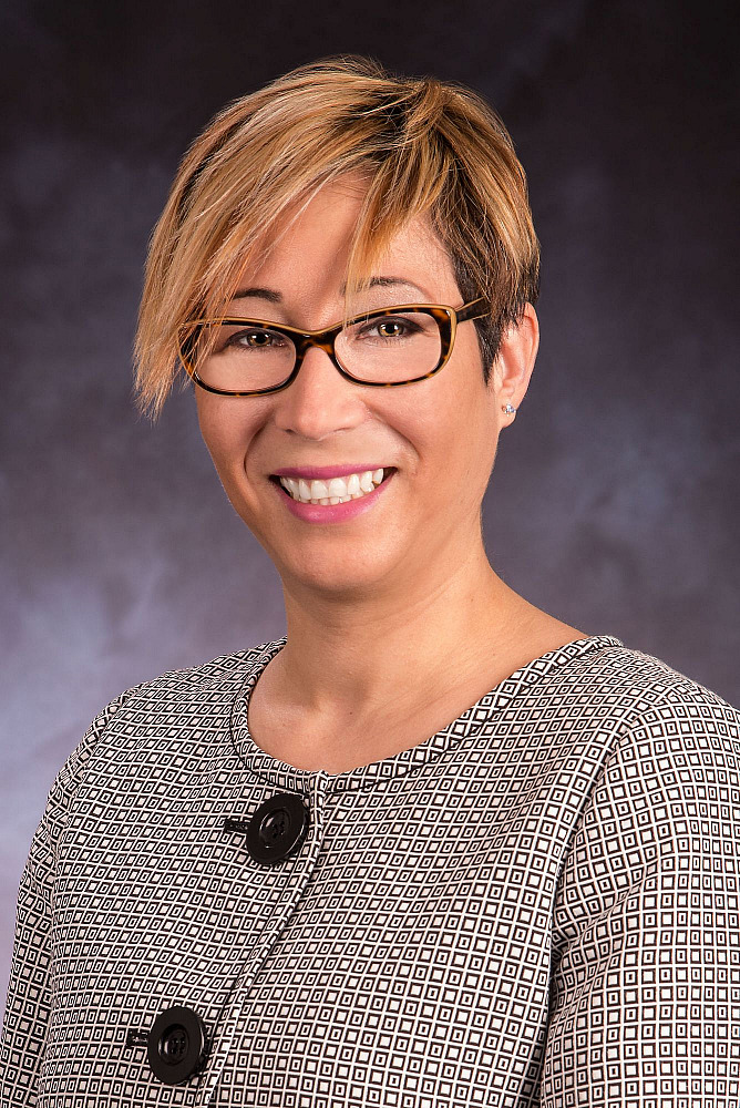 Headshot | Cigna_Samples_0001.jpg