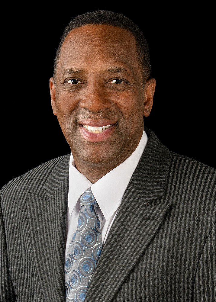 Headshot | Cigna_Samples_1755.jpg